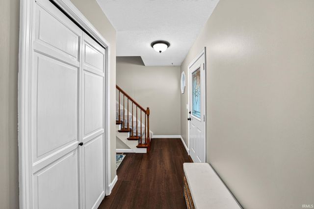 11662 Cross Cut Drive, Granger, IN 46530