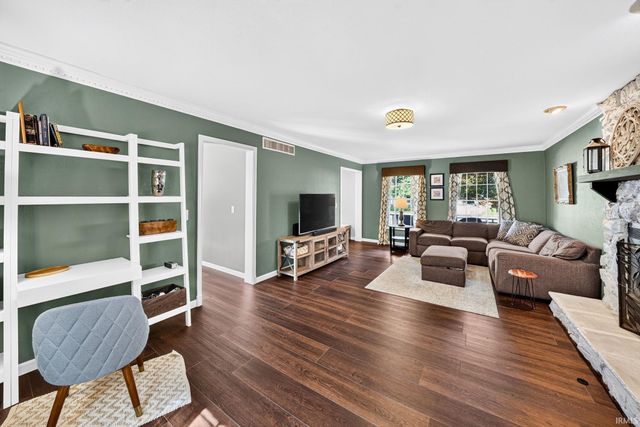 11662 Cross Cut Drive, Granger, IN 46530
