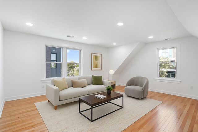 2617 W Fullerton Avenue 3A, Chicago, IL 60647