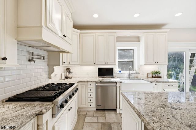 50 Ancora Rd, West Milford Twp., NJ 07421