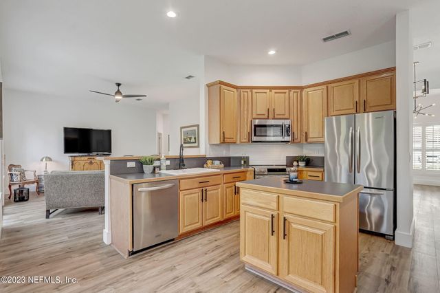 140 OCEANS EDGE Drive, Ponte Vedra Beach, FL 32082