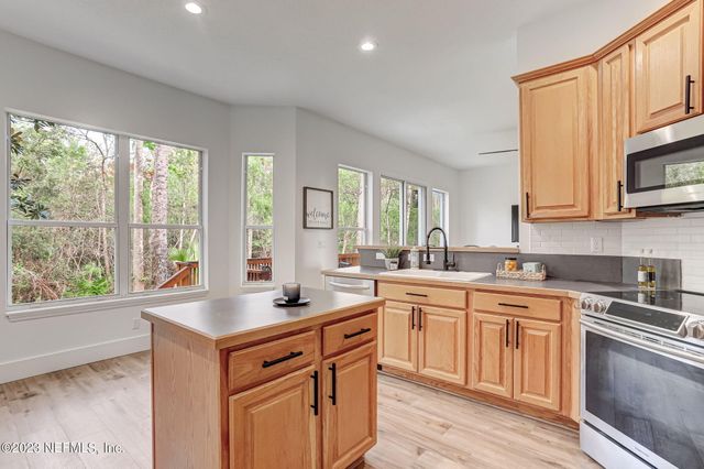 140 OCEANS EDGE Drive, Ponte Vedra Beach, FL 32082