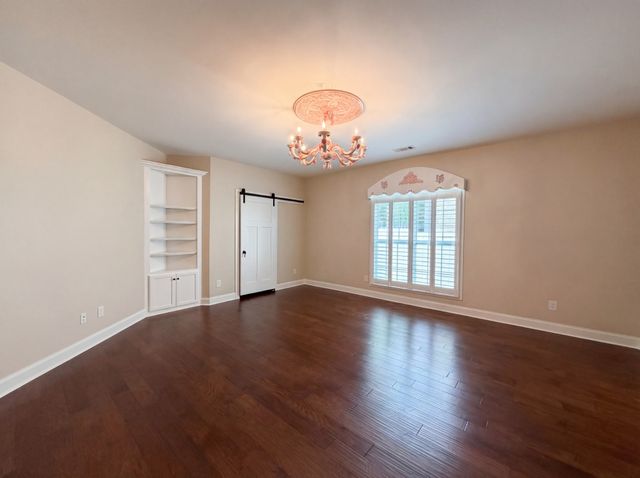 7009 Whisperwood Ave, Spring Hill, TN 37174