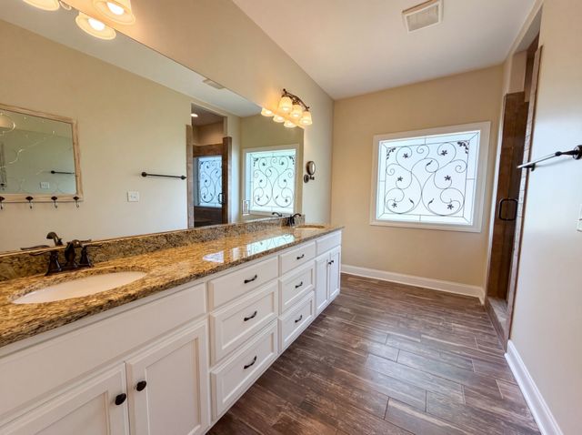 7009 Whisperwood Ave, Spring Hill, TN 37174