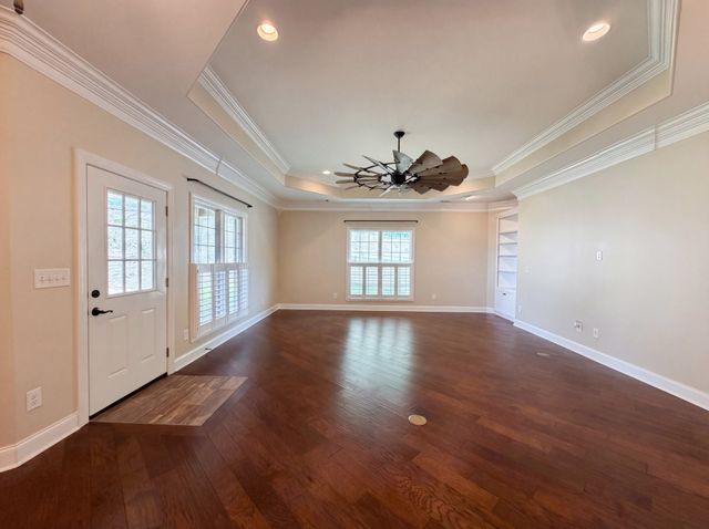 7009 Whisperwood Ave, Spring Hill, TN 37174