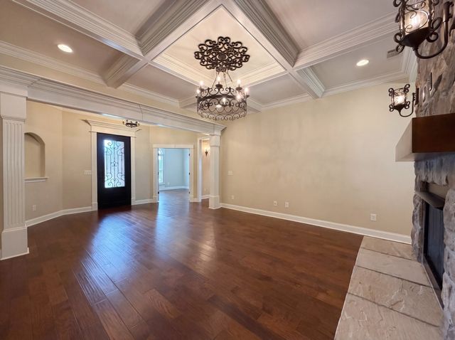 7009 Whisperwood Ave, Spring Hill, TN 37174