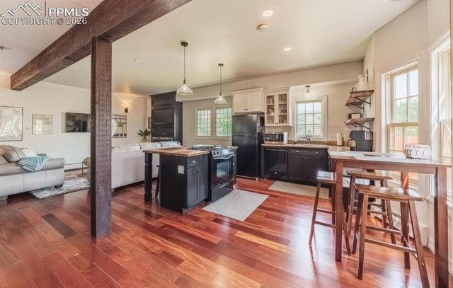 13 Oak Place, Manitou Springs, CO 80829