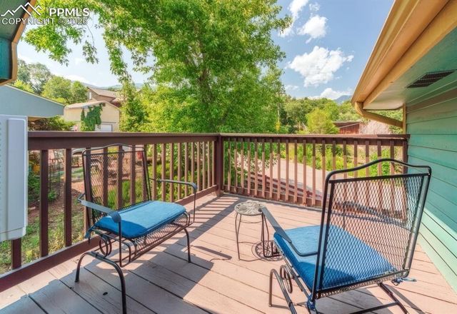 13 Oak Place, Manitou Springs, CO 80829