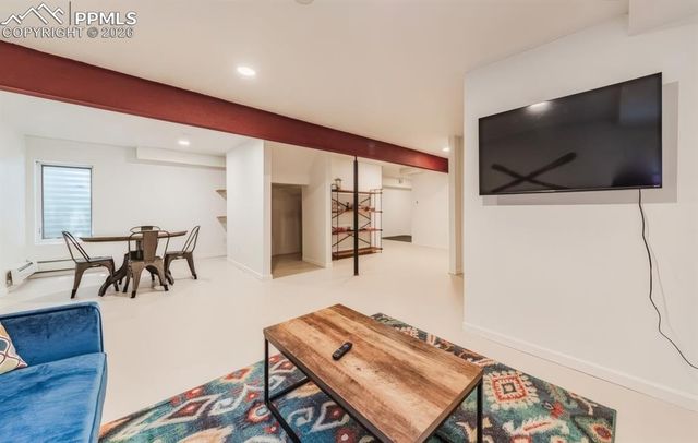 13 Oak Place, Manitou Springs, CO 80829