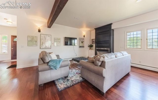 13 Oak Place, Manitou Springs, CO 80829