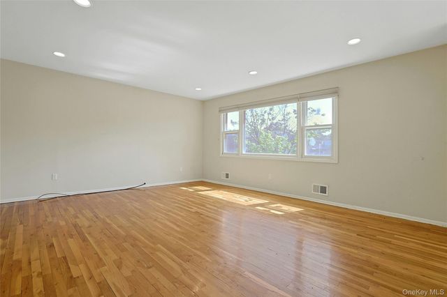 48 Lake Nanuet Drive, Nanuet, NY 10954