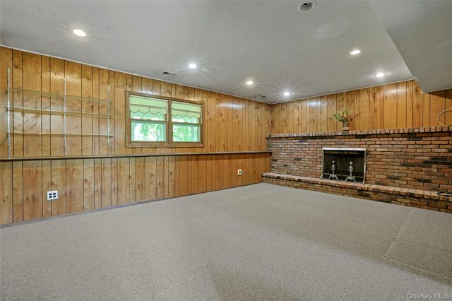 48 Lake Nanuet Drive, Nanuet, NY 10954