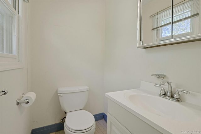 48 Lake Nanuet Drive, Nanuet, NY 10954
