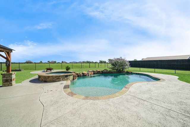 2423 County Road 2710, Caddo Mills, TX 75135