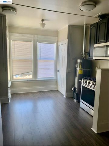 819 W 3rd St, Antioch, CA 94509