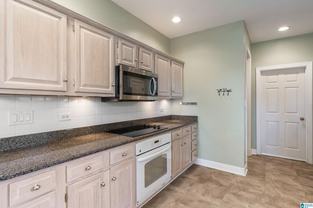2241 STERLING RIDGE CIRCLE, Vestavia Hills, AL 35216