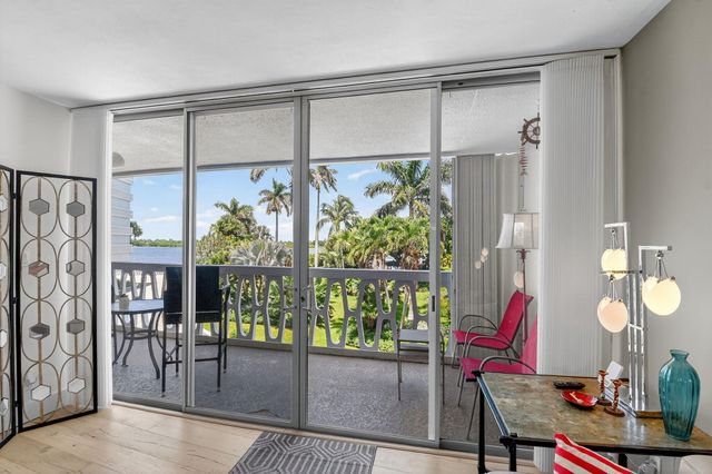 2505 S Ocean Boulevard 305, Palm Beach, FL 33480