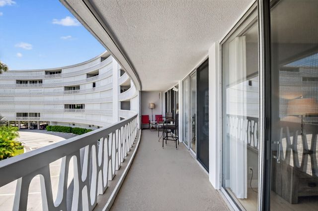 2505 S Ocean Boulevard 305, Palm Beach, FL 33480