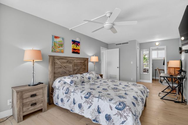 2505 S Ocean Boulevard 305, Palm Beach, FL 33480