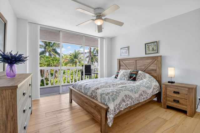 2505 S Ocean Boulevard 305, Palm Beach, FL 33480