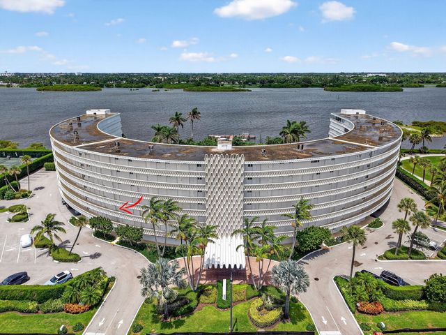 2505 S Ocean Boulevard 305, Palm Beach, FL 33480