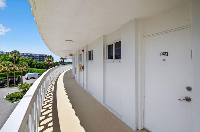 2505 S Ocean Boulevard 305, Palm Beach, FL 33480