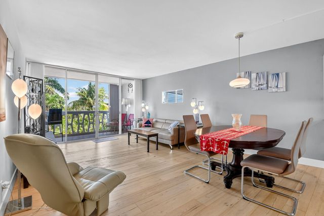 2505 S Ocean Boulevard 305, Palm Beach, FL 33480