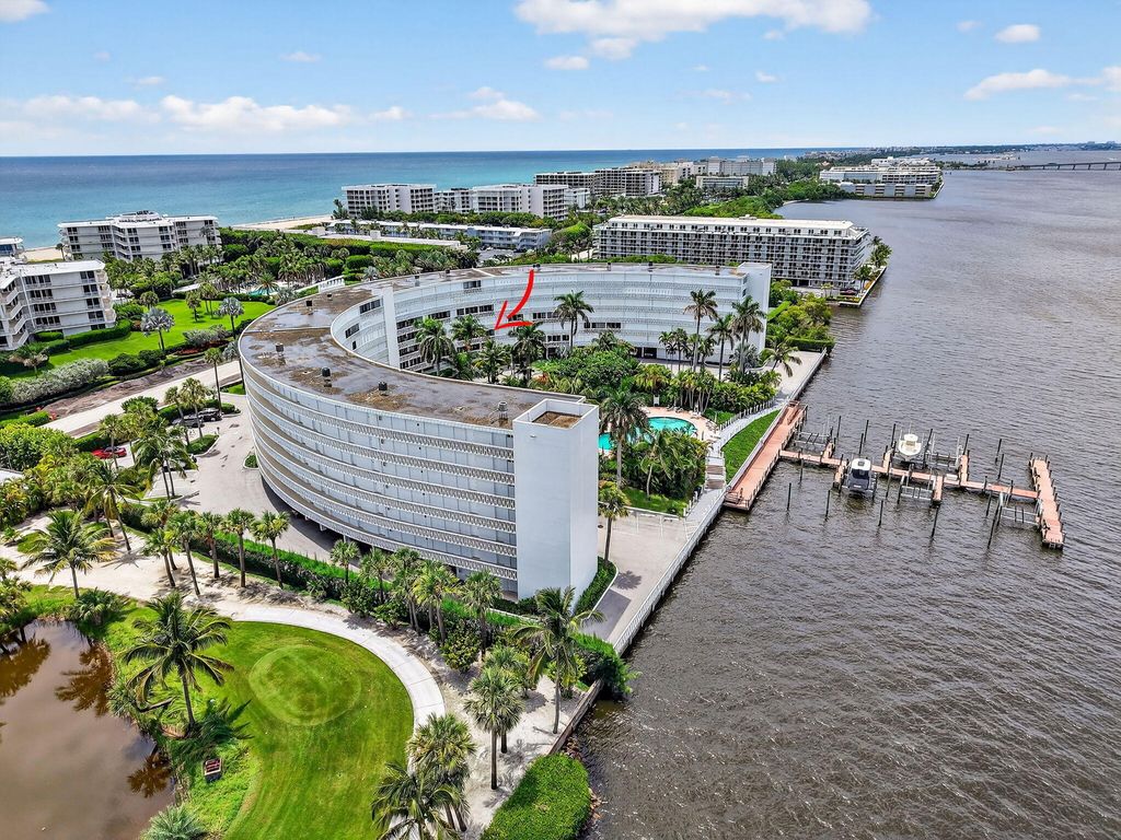 2505 S Ocean Boulevard 305, Palm Beach, FL 33480