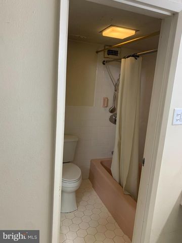 3900 FORD RD #3B, Philadelphia, PA 19131