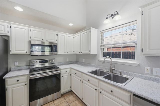 5016 Mill Creek Trail, Fort Worth, TX 76179
