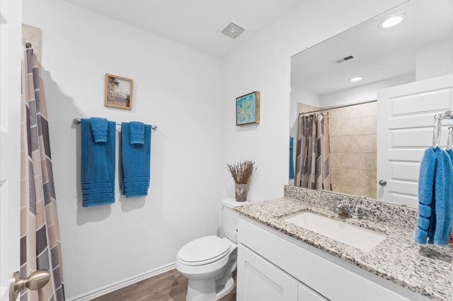 2201 Laurel Bloom Lane, Sealy, TX 77474