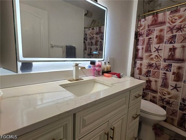 2702 37th ST SW, Lehigh Acres, FL 33976