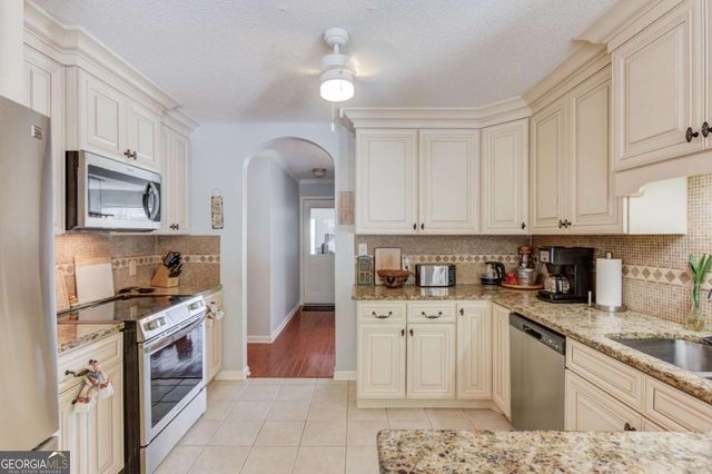 3314 Banks Mountain Drive, Gainesville, GA 30506