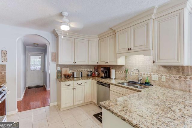 3314 Banks Mountain Drive, Gainesville, GA 30506