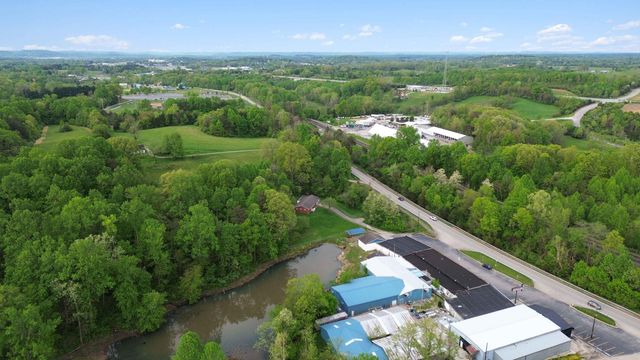 1554 KY 2227, Somerset, KY 42503