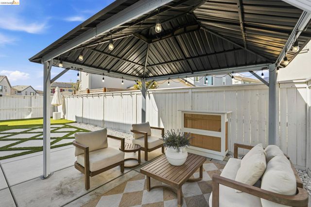 15929 Testarossa St, Lathrop, CA 95330