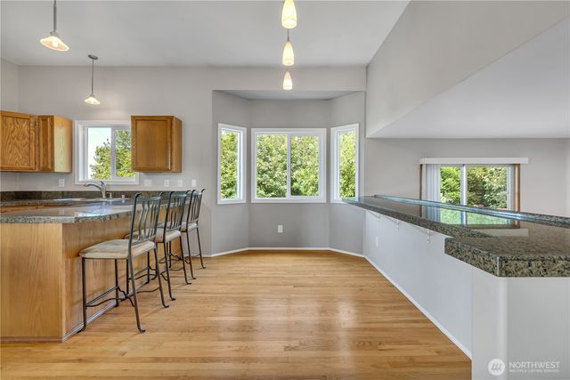 21211 95th Court S, Kent, WA 98031