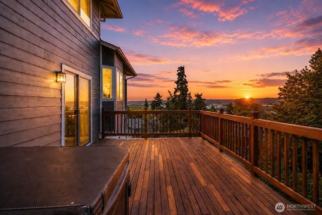 21211 95th Court S, Kent, WA 98031