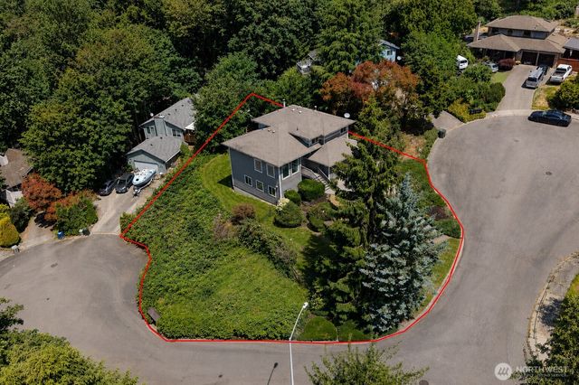 21211 95th Court S, Kent, WA 98031