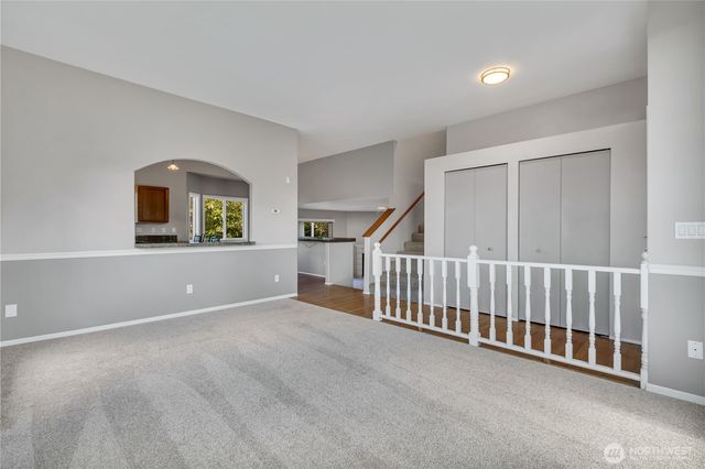 21211 95th Court S, Kent, WA 98031