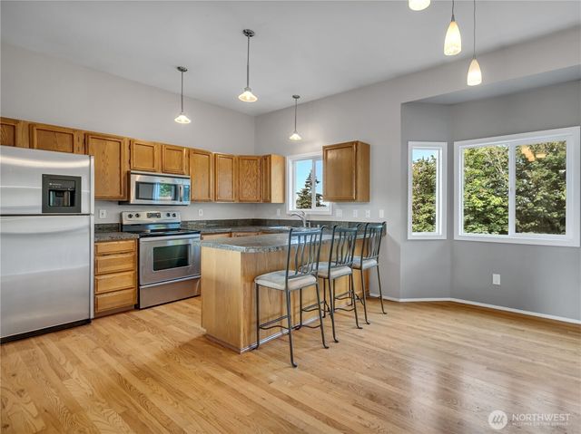 21211 95th Court S, Kent, WA 98031