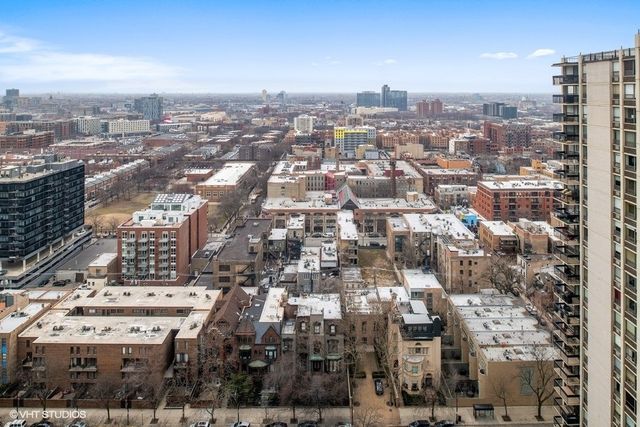 1355 N SANDBURG Terrace 2807D, Chicago, IL 60610