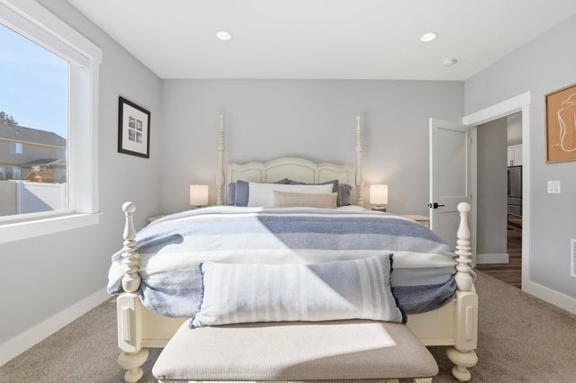 2617 S Vera Crest Dr, Veradale, WA 99037