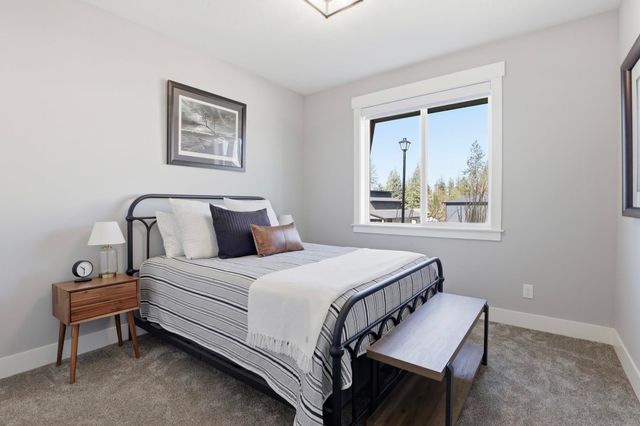 2617 S Vera Crest Dr, Veradale, WA 99037