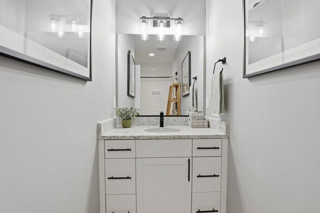 2617 S Vera Crest Dr, Veradale, WA 99037