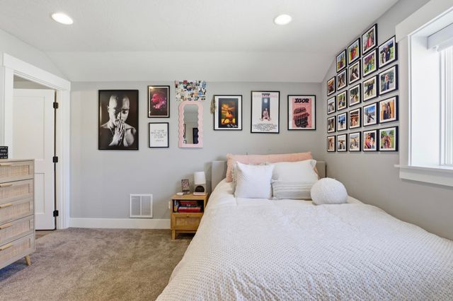 2617 S Vera Crest Dr, Veradale, WA 99037