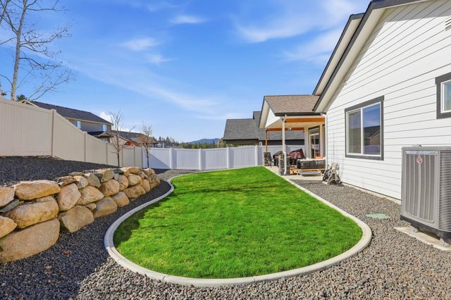 2617 S Vera Crest Dr, Veradale, WA 99037