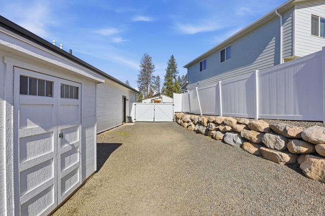 2617 S Vera Crest Dr, Veradale, WA 99037