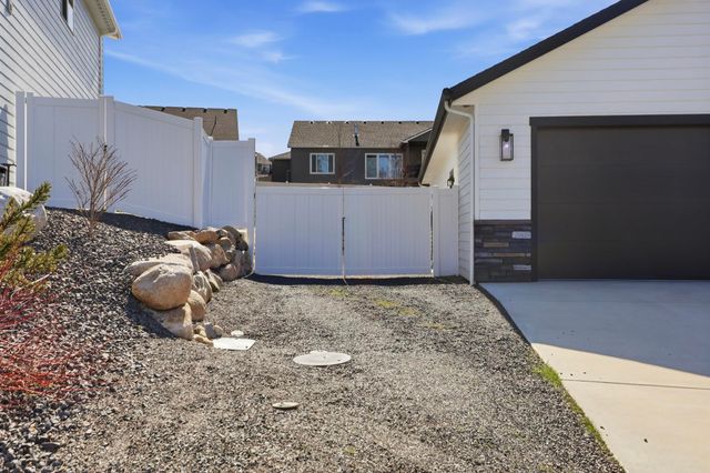 2617 S Vera Crest Dr, Veradale, WA 99037