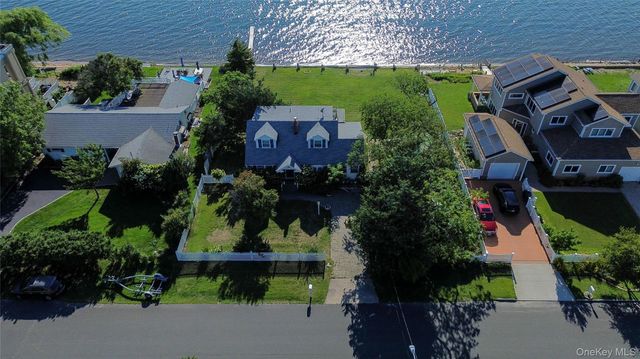 62 Grandview Drive, Shirley, NY 11967